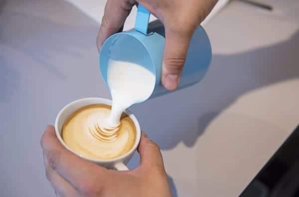 Dirk Beyer von den mobilen Coffee Angels aus Dortmund – Barista-Kurse