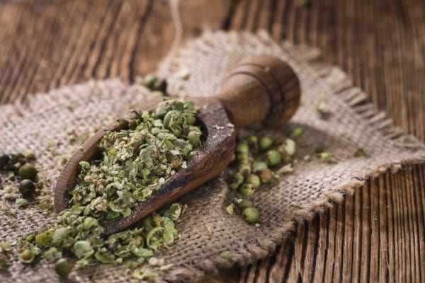 Gerockneter, grüner Pfeffer