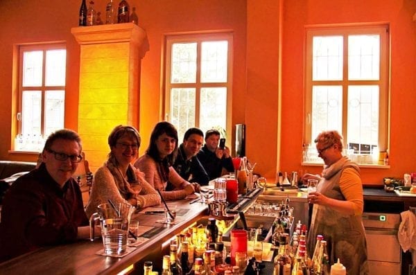 Cocktail mixen in der bar academy