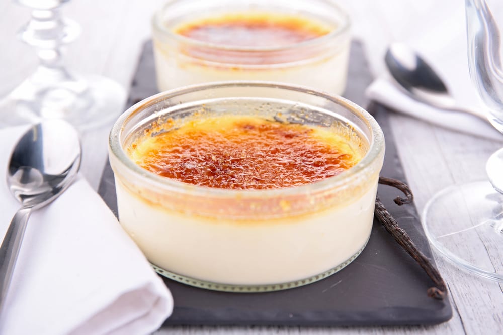 Creme Brulée mit Tonkabohnen aromatisiert