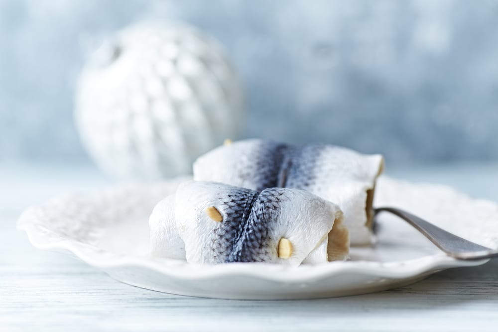 Kaffeesatz hilft gegen üble Gerüche im Kühlschrank