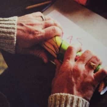 Cracker selber machen: Anleitung im Weihnachtskochbuch von Jamie Oliver