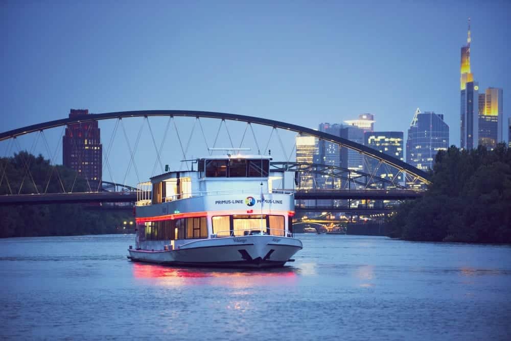 Kulinarische Schifffahrt in Frankfurt mit der Primus-Linie