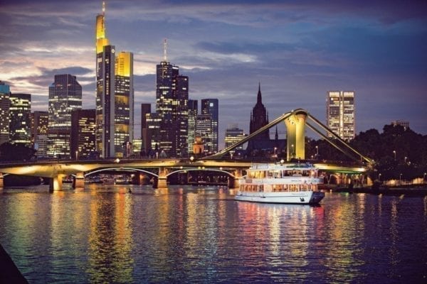 Kulinarische Schifffahrt in Frankfurt mit der Primus-Linie