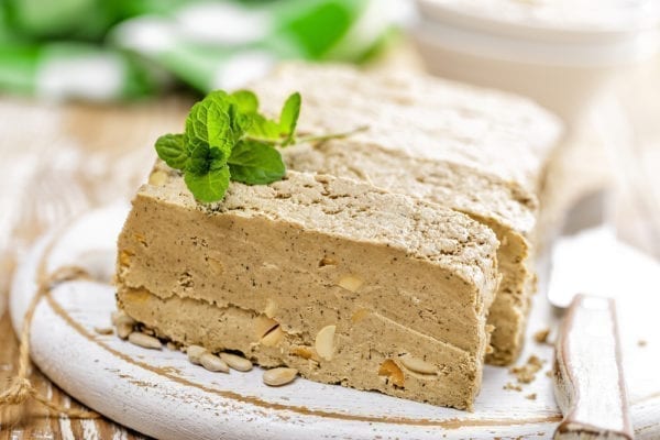 Halva - die orientalische Süßigkeit wird auch mit Tahini zubereitet