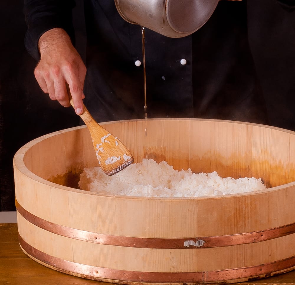 Sushireis säuert man mit Reisessig