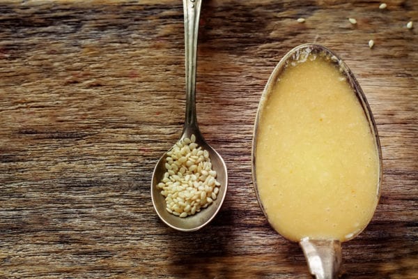 Tahini oder Tahina - Sesampaste Miomente Entdeckermagazin