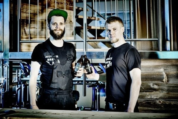 Munich Brew Mafia aus München - Bierexperten Dario Stieren und Niklas Zerhoch: Eigenprodukt Don Limone – Miomente Entdeckermagazin