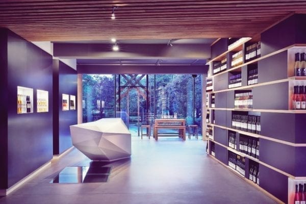 Weinkorb Vinothek Barbara Singer – Die Location