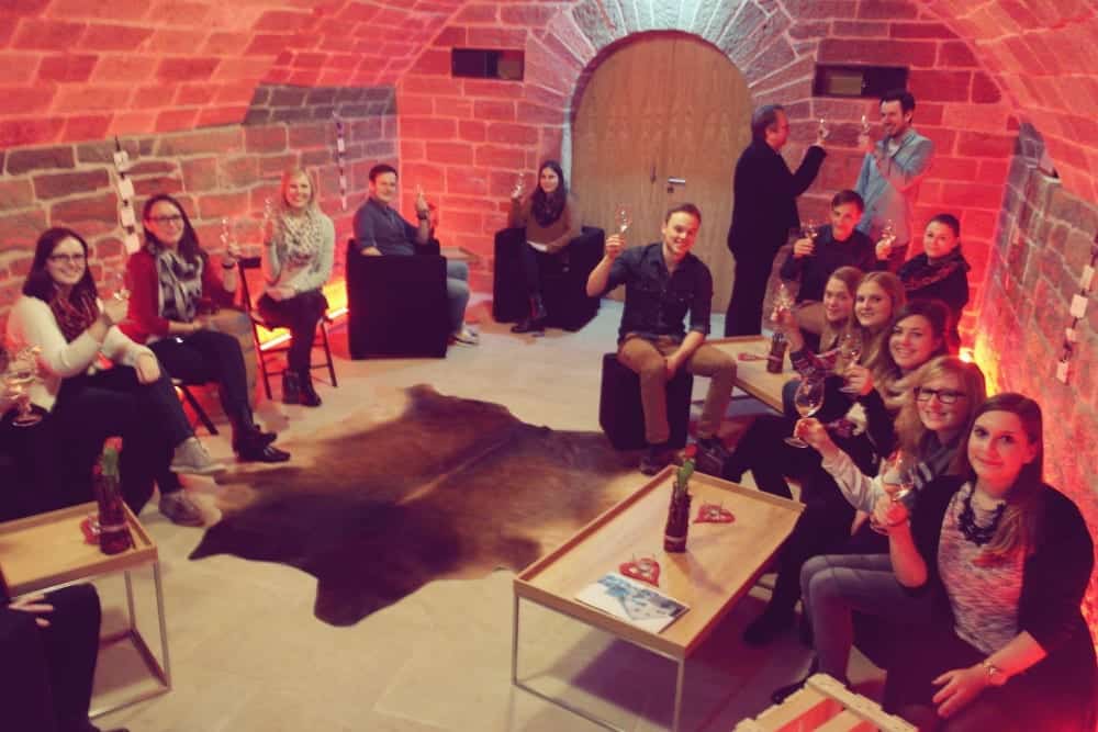 Weinkorb Vinothek Barbara Singer – Weinsensorik Gruppe