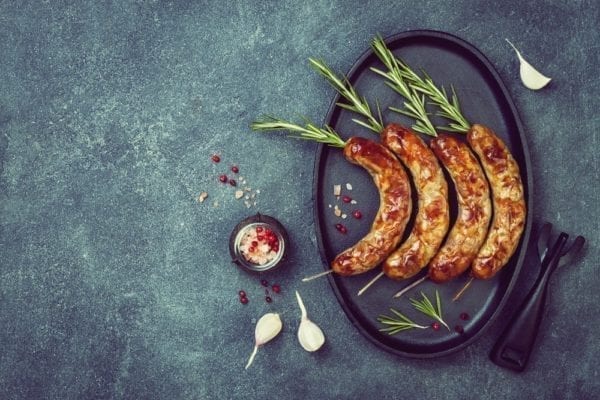 Wurst vom Grill - Röstaromen - Grillsaison - Entdeckermagazin - Miomente