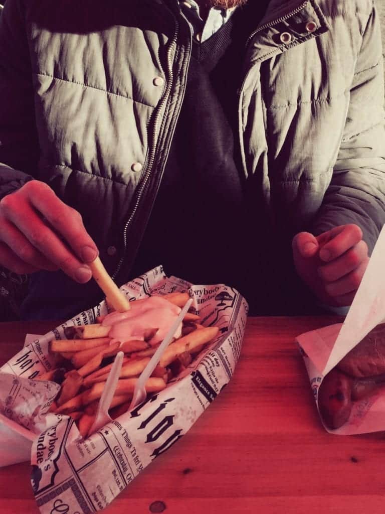 Geheimtipp Helsinki - Pommes vom Grilli - Entdeckermagazin Miomente