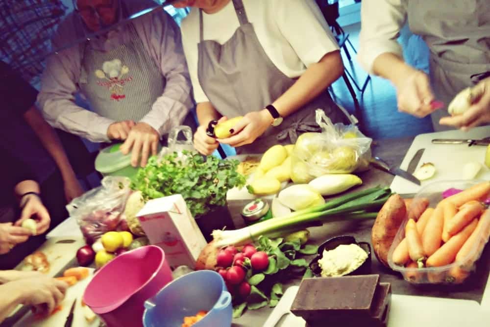 Köstliche Kochkurse bei Alf Ochs in der kulinarischen Werkstatt in Frankfurt | Miomente Entdeckermagazin