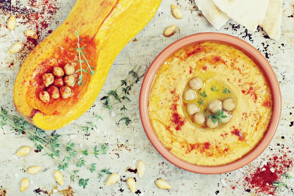 Rezept: Kürbis-Hummus mit geröstetem Butternuss-Kürbis - Entdeckermagazin Miomente