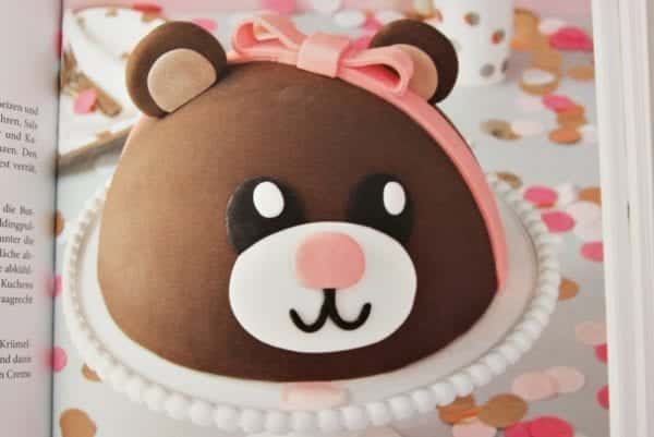 Backbuch Stephanie Rinner – Tortenkunst und Keksdesign - Bärentorte - Entdeckermagazin Miomente