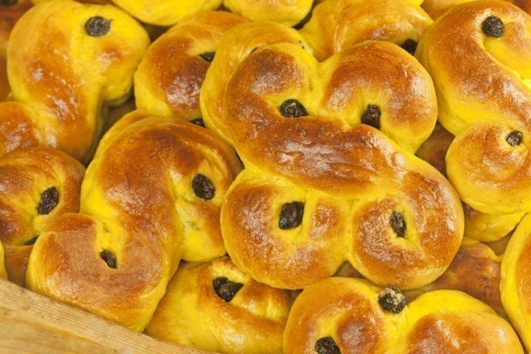 Kreuzförmige Lussekatter