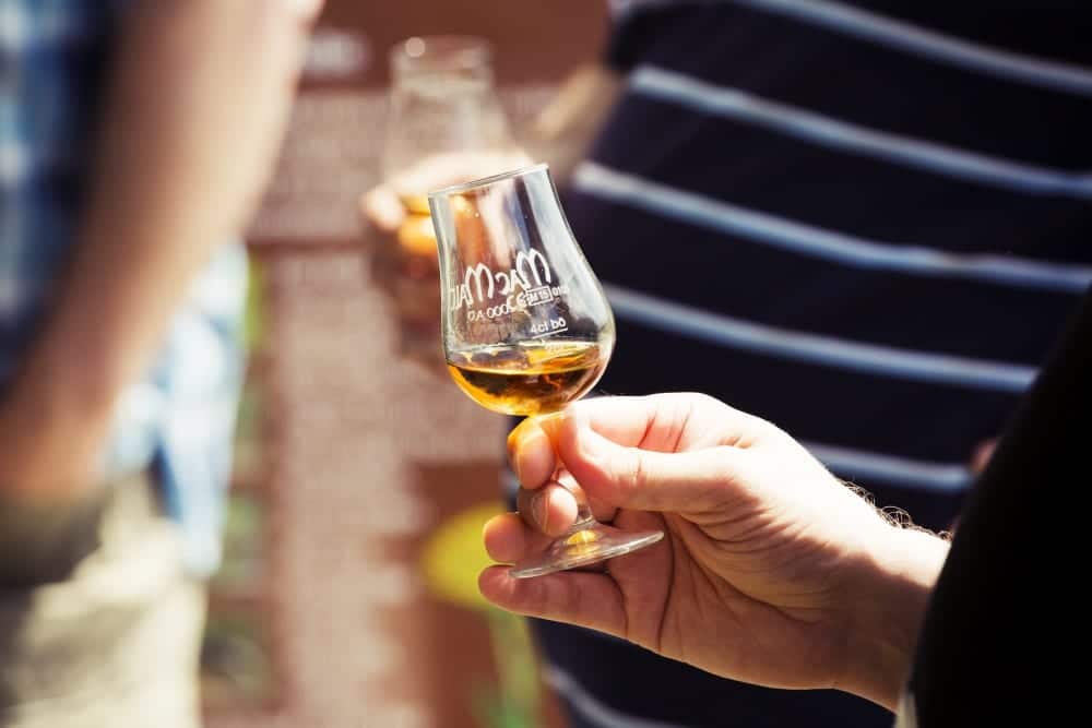 Whisky-Tasting mit Ralph Gemmel im Tanzhaus Bonn | Miomente Entdeckermagazin