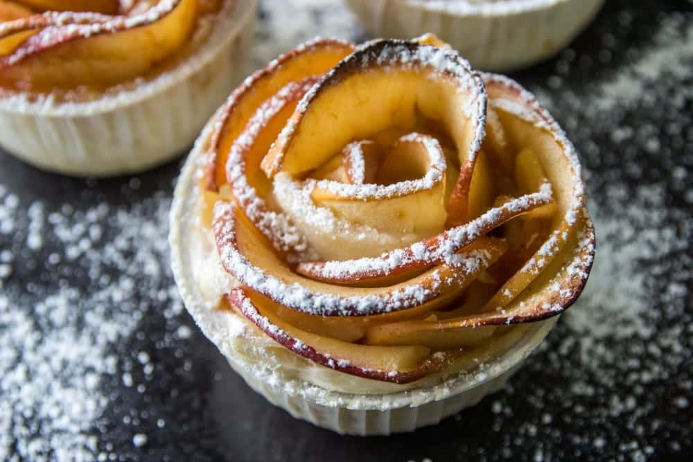 Goldbraune Apfelrose: Schritt-für-Schritt-Anleitung - Entdeckermagazin - Miomente