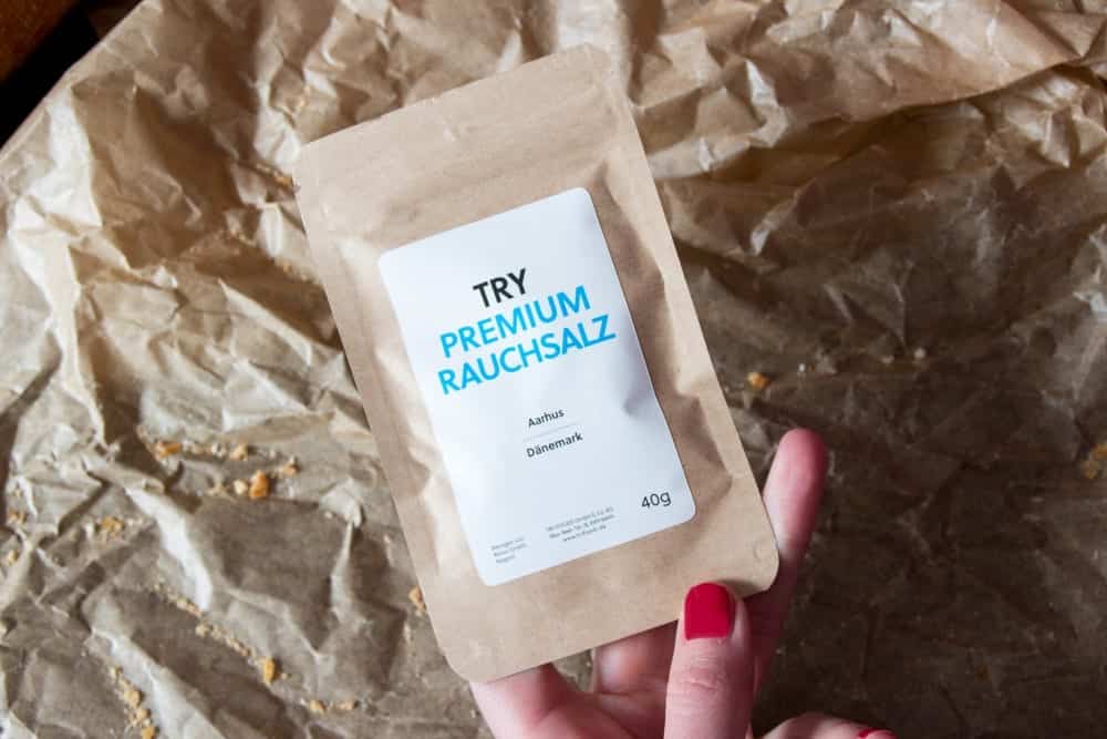 5. Salz: Premium Rauchsalz. Veredeltes Naturrauchsalz aus Dänemark. Das Meersalz wird 160 Stunden kalt über Buche geräuchert.