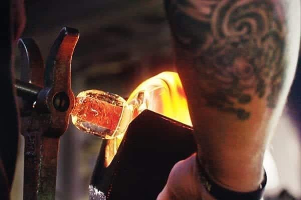 Zwiesel Kristallgläser – Herstellung eines edlen Weinglases mit Tradition | Miomente Entdeckermagazin