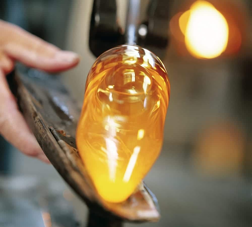 Zwiesel Kristallgläser – Herstellung eines edlen Weinglases mit Tradition | Miomente Entdeckermagazin