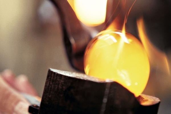 Zwiesel Kristallgläser – Herstellung eines edlen Weinglases mit Tradition | Miomente Entdeckermagazin