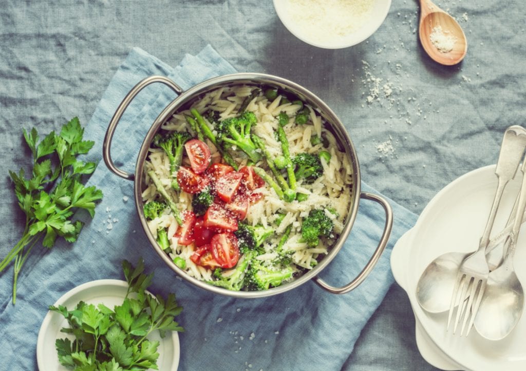 Spargel kochen - One-Pot-Pasta-rezept mit grünem Spargel Entdeckermagazin - Miomente