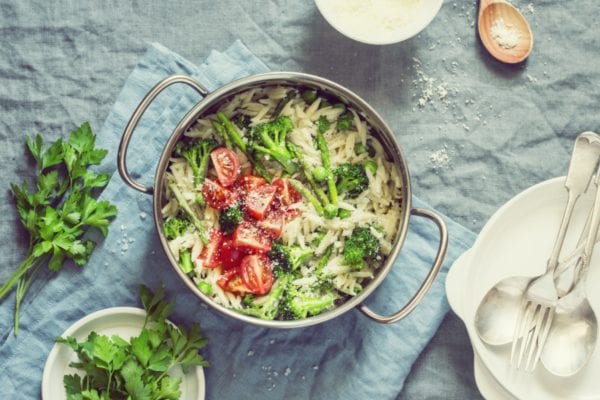 Spargel kochen - One-Pot-Pasta-rezept mit grünem Spargel Entdeckermagazin - Miomente