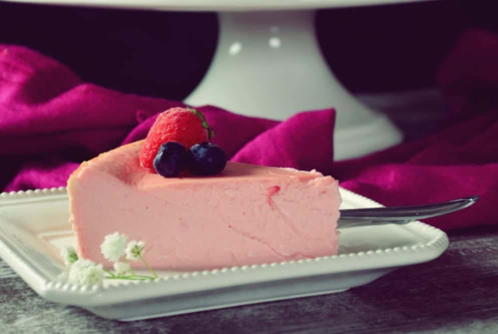 Noch ein Stück vom Glück - Käsekuchen mit Erdbeeren - Entdeckermagazin - Miomente