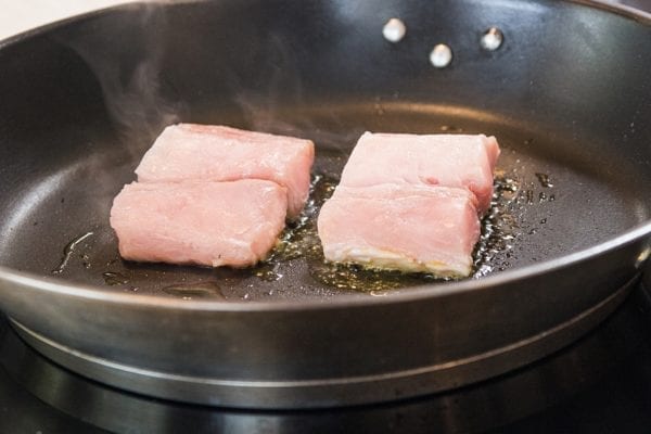 Koch Markus Kieslich zeigt uns die Zubereitung seines Lieblingsfischs Cobiafilet - Entdeckermagazin Miomente