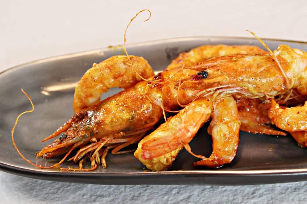 Markus Kieslich – wie brate ich Fisch richtig – Garnelen mit Gewürzbutter - Entdeckermagazin - Miomente