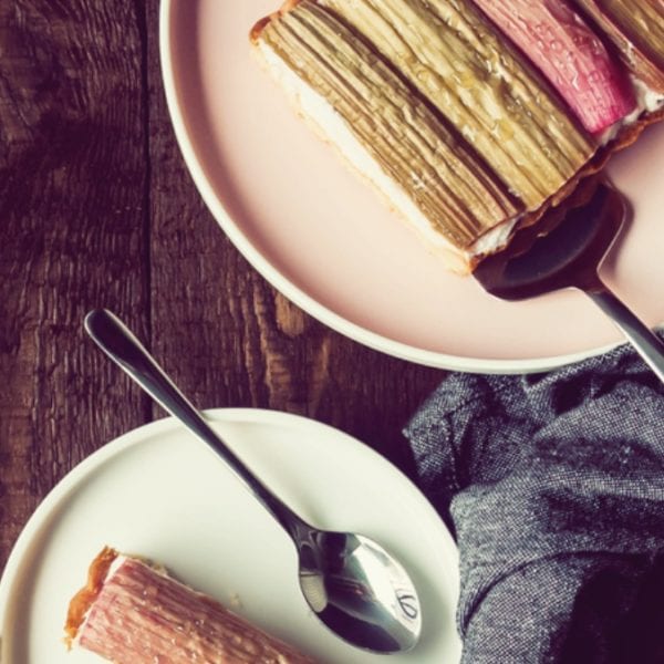 Rhabarber-Tarte-Rezept - schnell Weg zum Kuchenglück - Entdeckermagazin - Miomente