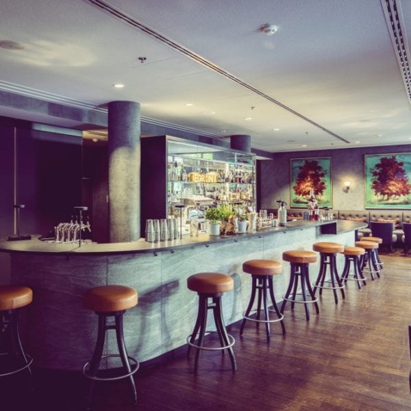 Interview mit Bar-Manager Roman Kern aus Sophia's Bar im The Charles Hotel München – Bar – Entdeckermagazin Miomente