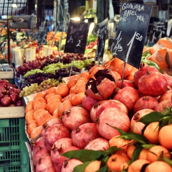 Wie schmeckt die Wiener Küche – Naschmarkt Wien - Koch Julian Kutos | Entdeckermagazin Miomente