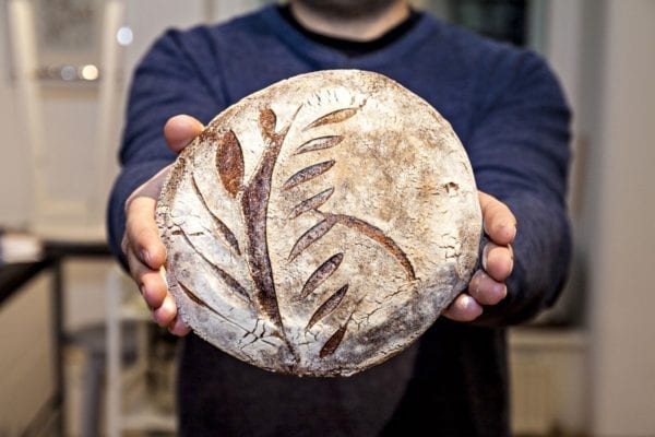 Julian Kutos und sein Brot | Entdeckermagazin Miomente