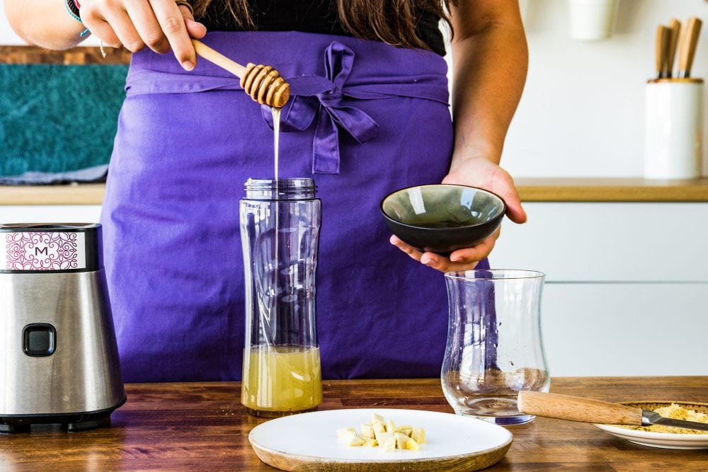 Klassischer Ingwer-Shot mit Zitrone