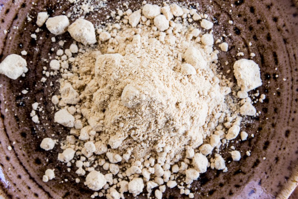 Klassischer Ingwer-Shot mit Zitrone