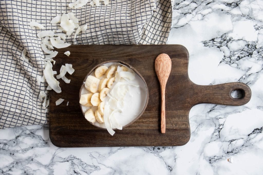 veganen Kokosjoghurt selber machen | Kokosjoghurt-Rezept | Entdeckermagazin Miomente