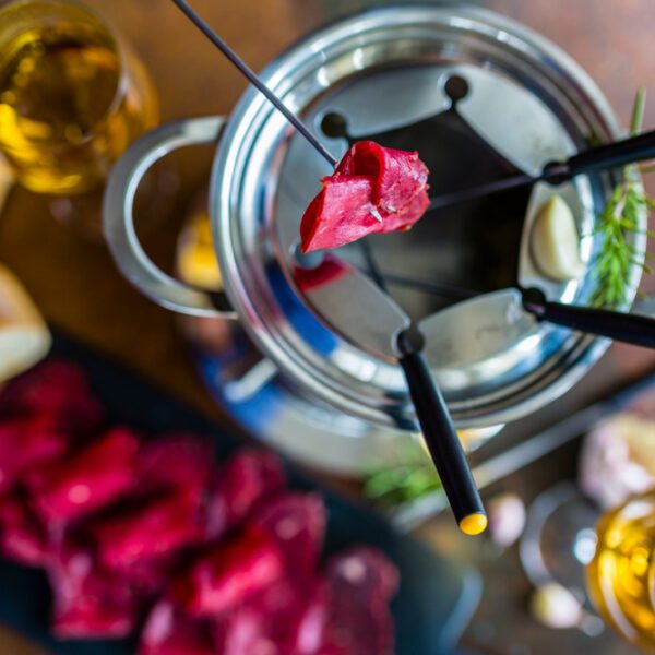 Fondue mit Rindfleisch