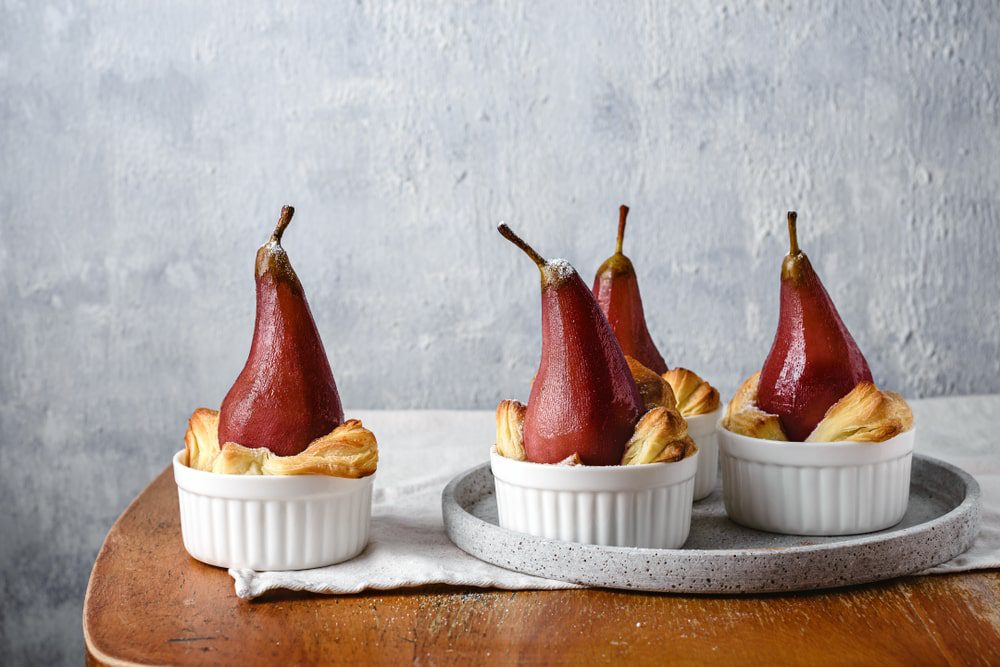 Rotweinbirnen-Dessert