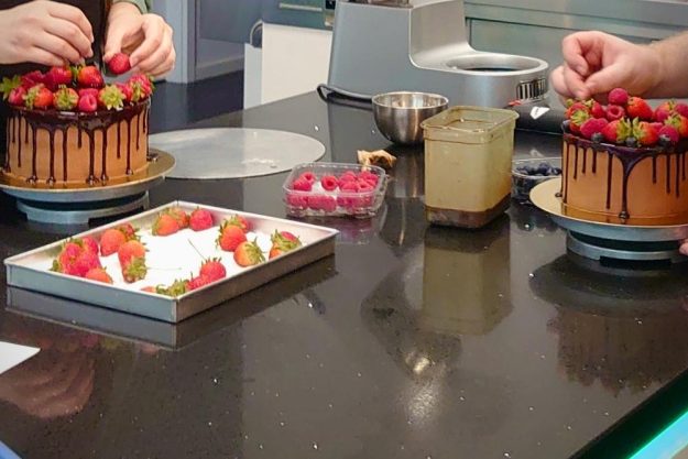 Backkurs Köln – Dripcake dekorieren