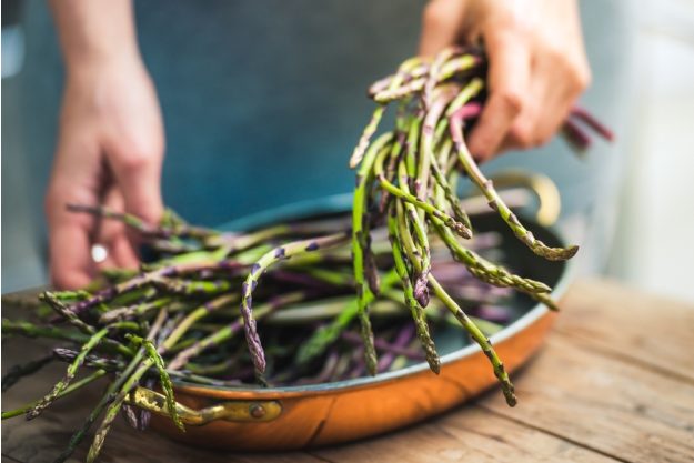 Saisonaler Kochkurs Köln – Spargel in der Pfanne