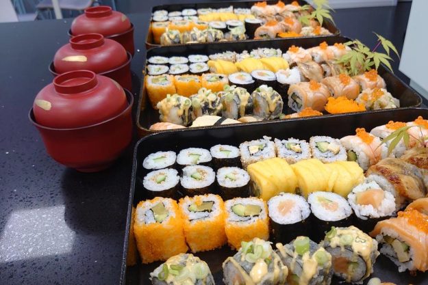 Sushi Kurs Köln Sushi essen mit Freunden