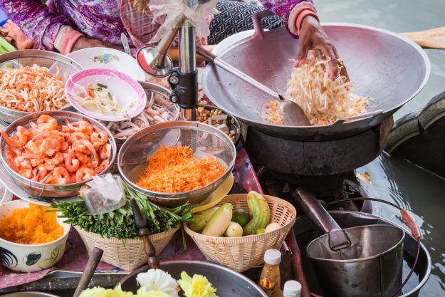 Thai-Kochkurs Köln – Garküche in Thailand