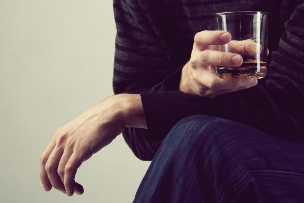 Whisky-Tasting Köln – Mann beim Tasting