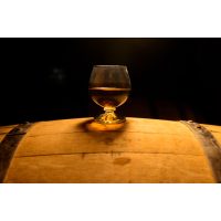 Whisky-Tasting Köln - einsames Glas auf Fass