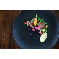 Gourmet-Kochkurs Frankfurt – schwarzer Gourmet-Teller