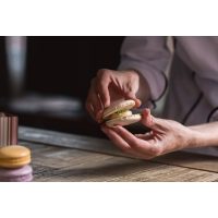 Macarons-Backkurs Frankfurt – Macarons zusammen setzen