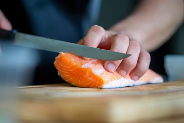 Fisch-Kochkurs Augsburg – Lachs filetieren