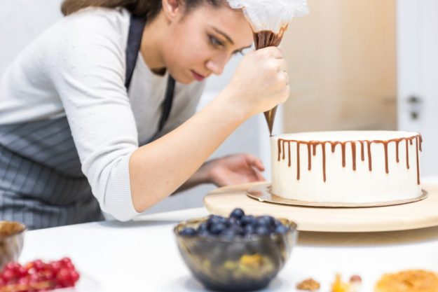 Tortenkurs Augsburg – Dekorieren mit Schokolade